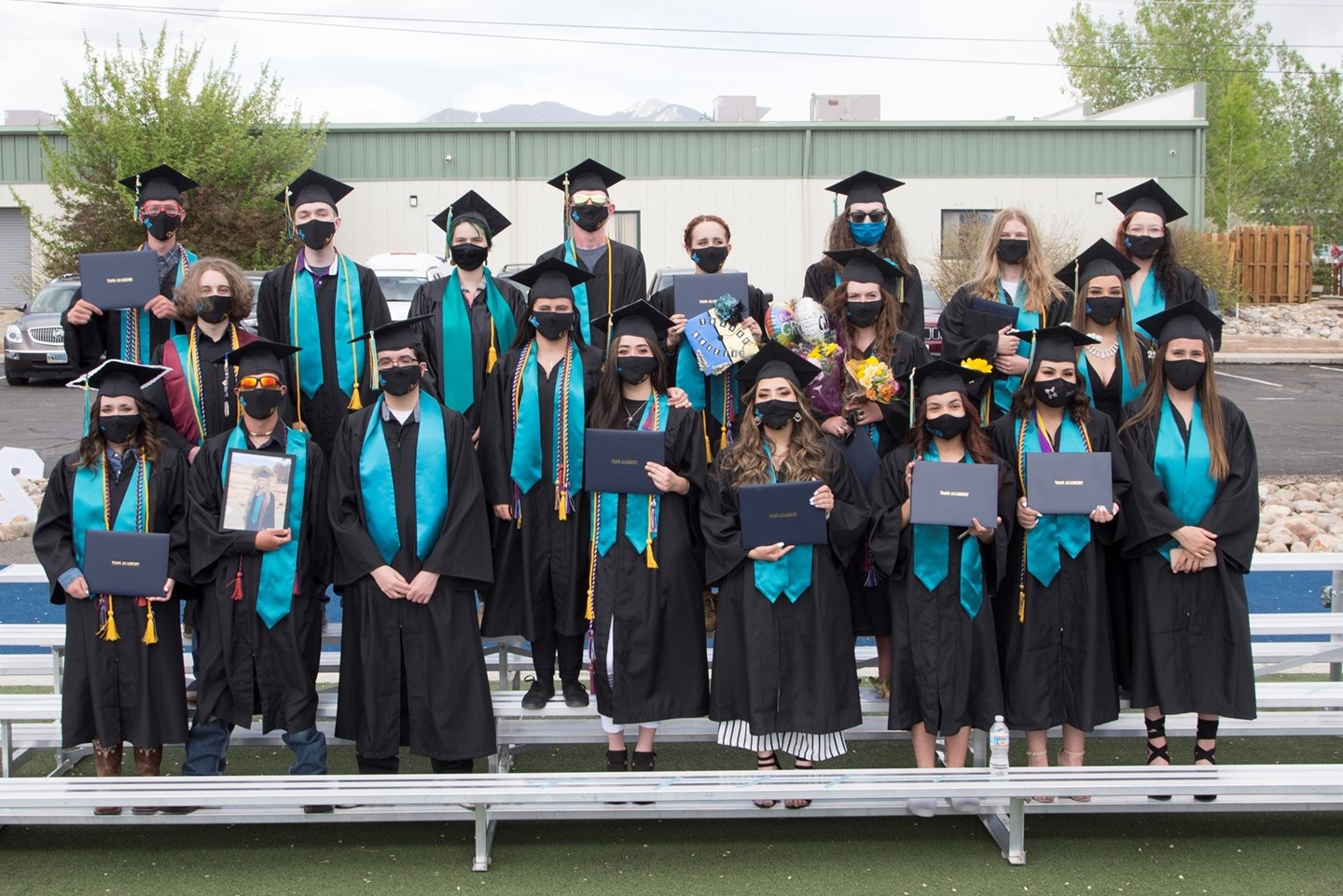 2021 Graduation Group Photo