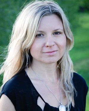 Estelle Laure 